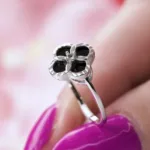 Clover Bloom Black Sapphire S/ Silver Ring ΚΩΔ 2702 OlgaKosmima